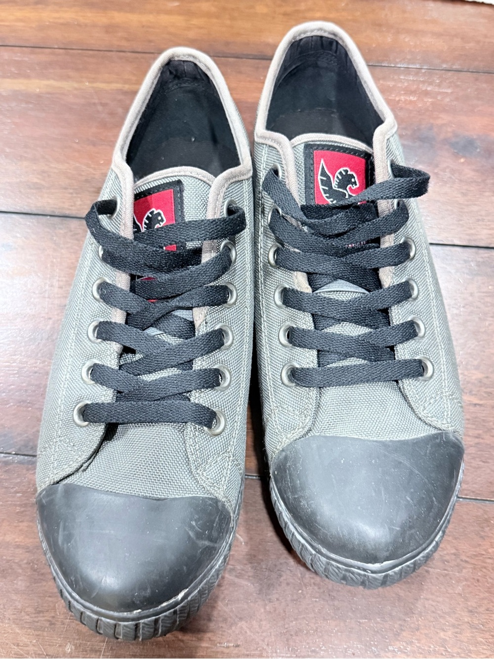 Chrome cycle shoes, 9